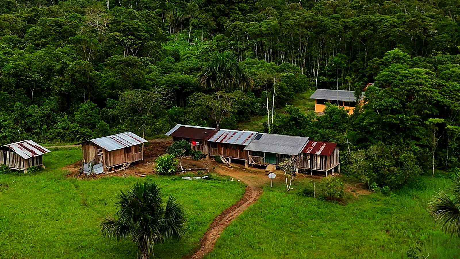 Verde Sumaco village surrounded by rainforest, seen from above
